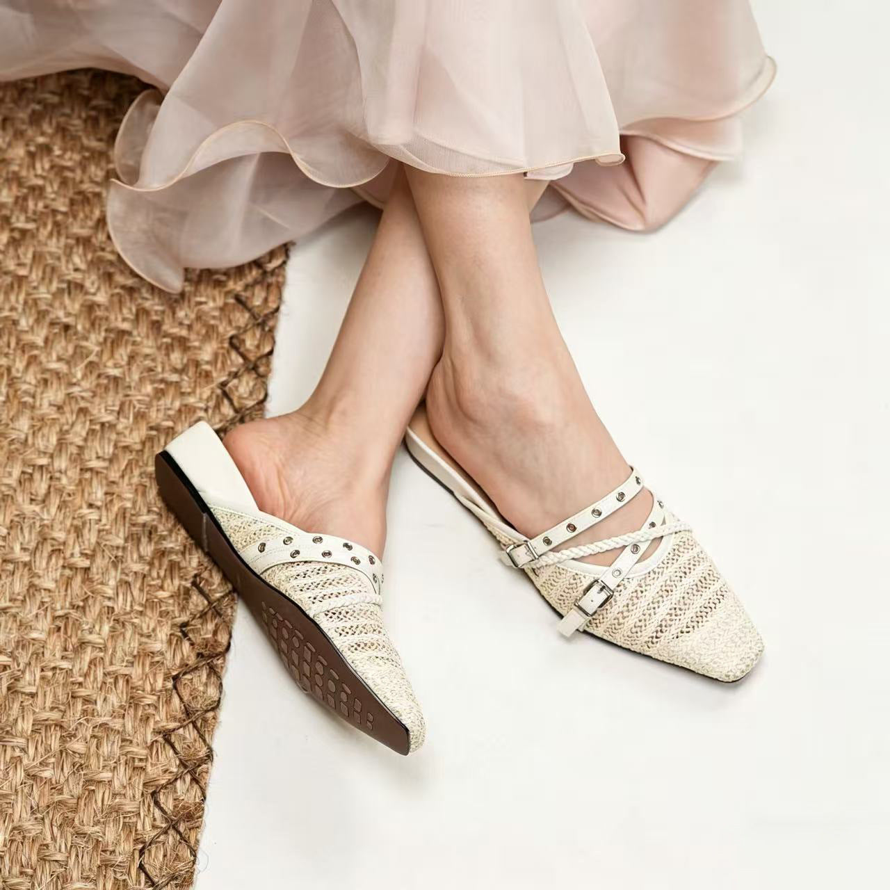 2026 New Women's Autumn Square Toe Hollow Casual Shoes